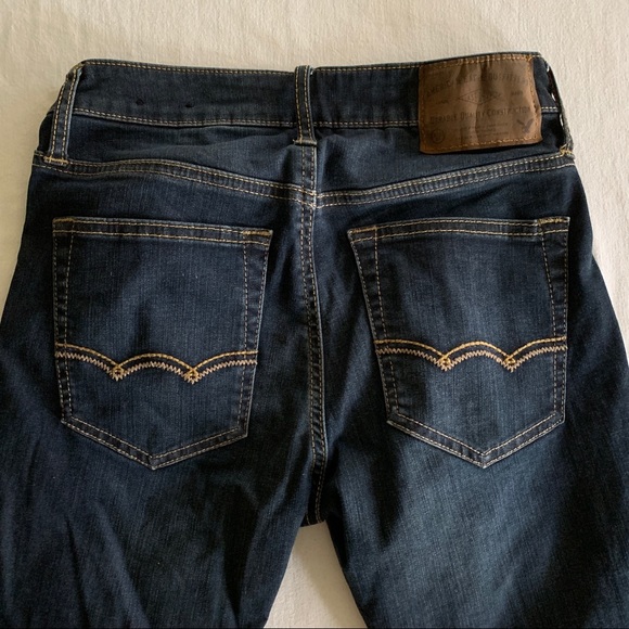 Men’s American Eagle Extreme Flex Slim Jeans - Picture 4 of 5